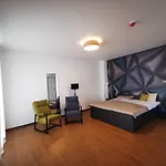Apartahotel Fair N Square 24 Stunden Self-check In Darmstadt