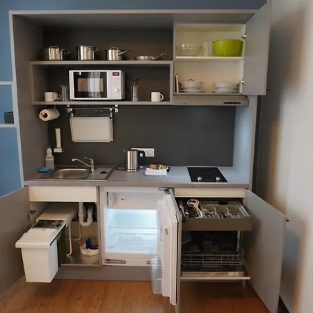 Fair N Square 24 Stunden Self-check In Aparthotel 4*