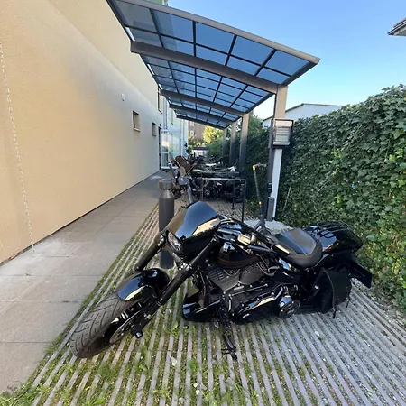 Fair N Square 24 Stunden Self-check In 4* Darmstadt