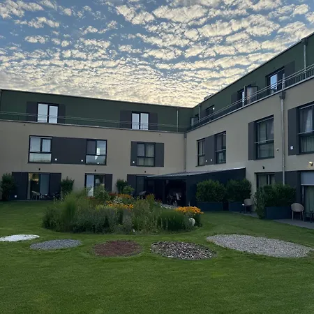 Fair N Square 24 Stunden Self-check In 4*