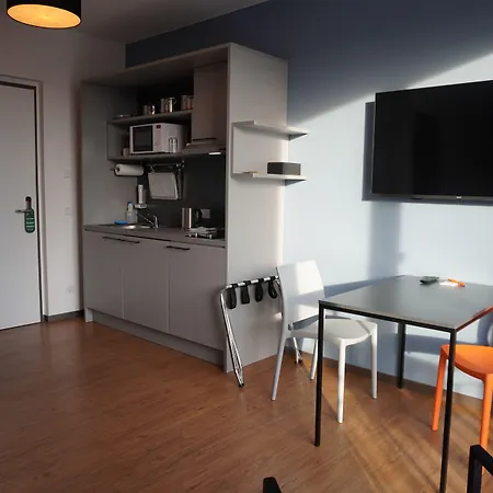 Aparthotel Fair N Square 24 Stunden Self-check In Darmstadt