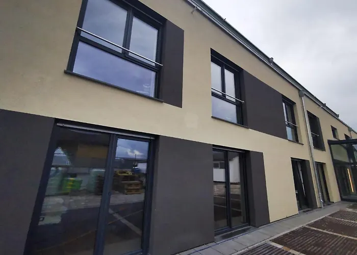 Aparthotel Fair N Square 24 Stunden Self-check In 4*