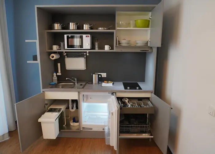 Fair N Square 24 Stunden Self-check In Aparthotel 4*