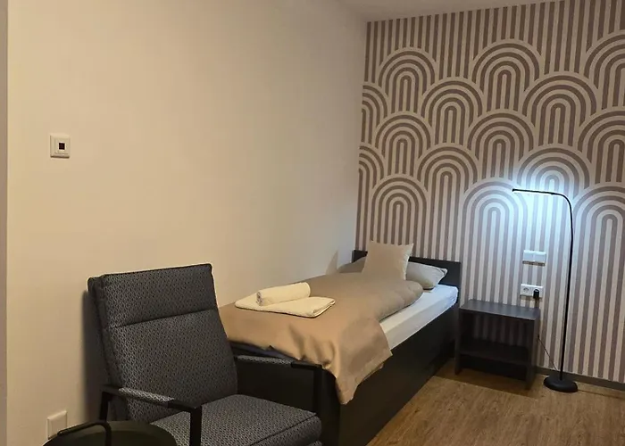 Aparthotel Fair N Square 24 Stunden Self-check In Darmstadt